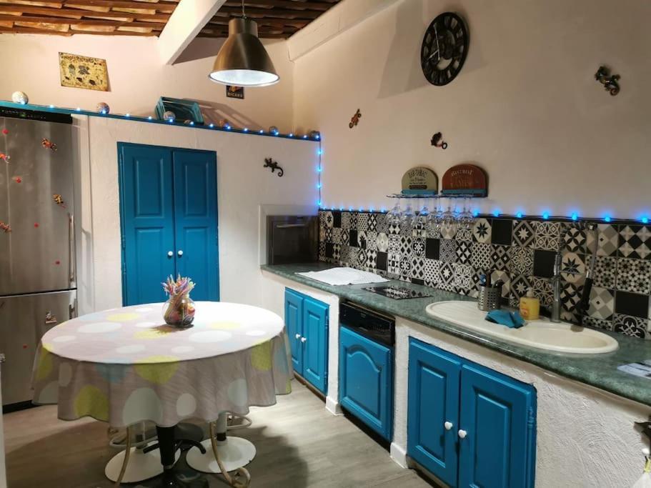 Le Jardin De Mae Apartment Bouc-Bel-Air Ngoại thất bức ảnh