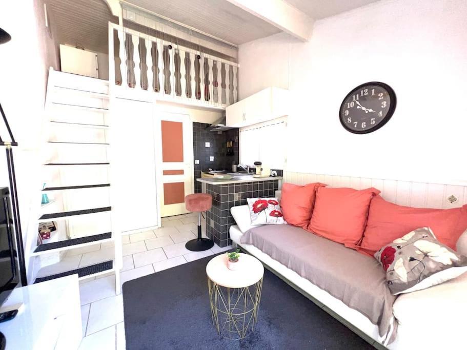 Le Jardin De Mae Apartment Bouc-Bel-Air Ngoại thất bức ảnh