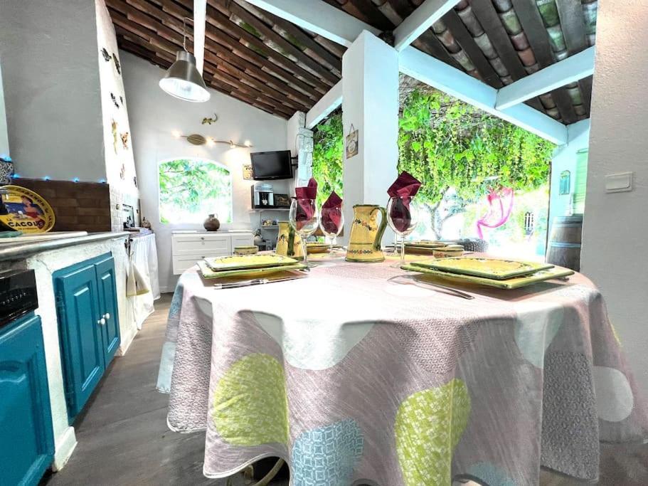 Le Jardin De Mae Apartment Bouc-Bel-Air Ngoại thất bức ảnh