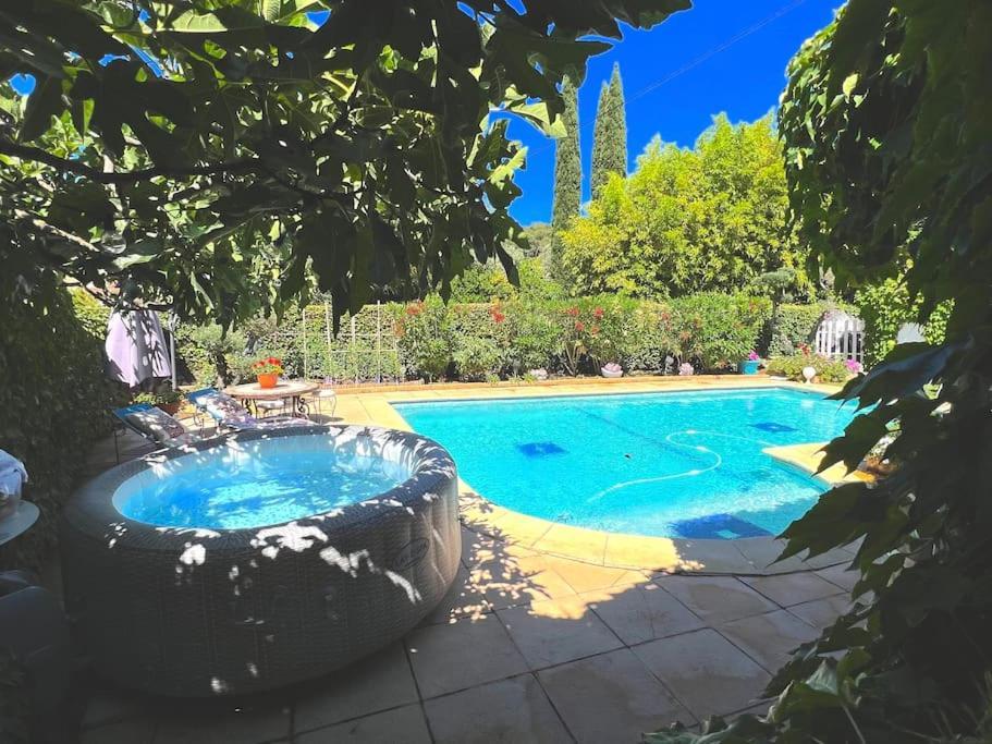 Le Jardin De Mae Apartment Bouc-Bel-Air Ngoại thất bức ảnh